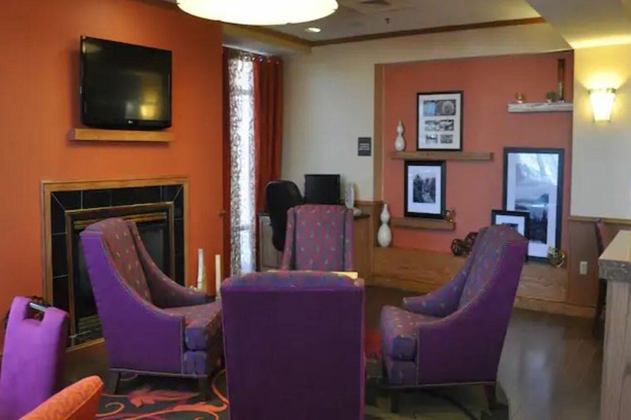 Hampton Inn Stony Creek Экстерьер фото