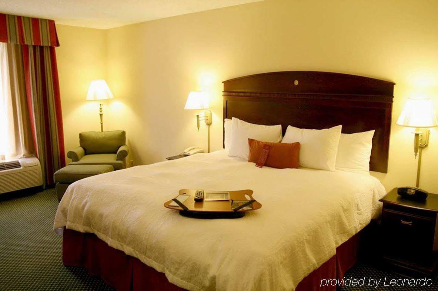Hampton Inn Stony Creek Экстерьер фото